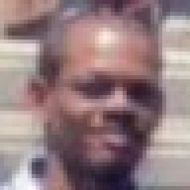 alt=